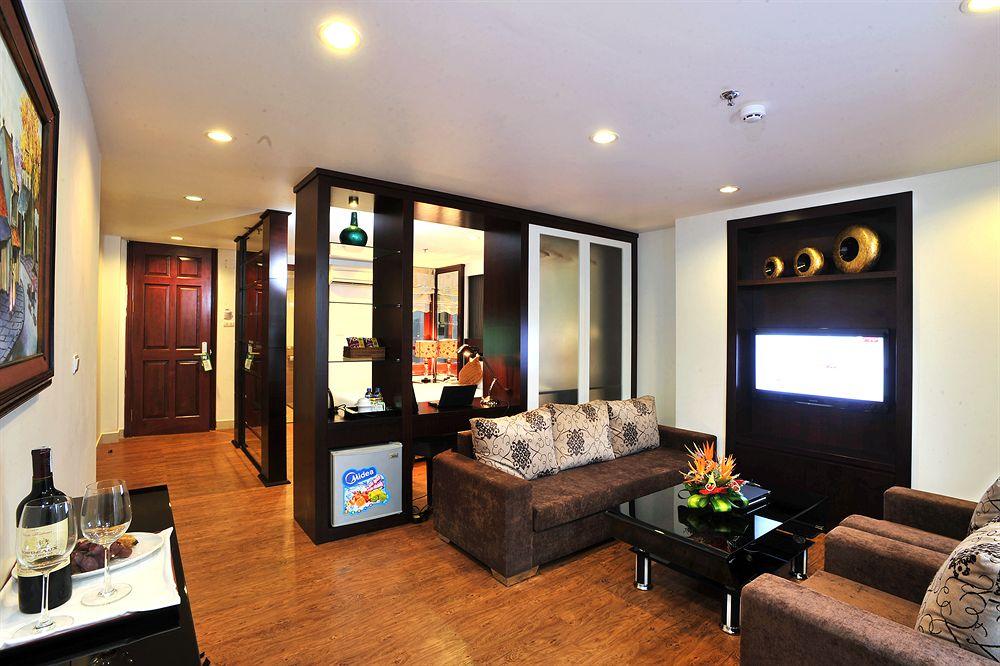 Legacy - Hang Bac Hotel