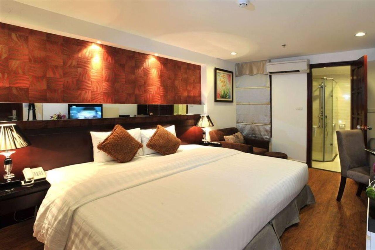 Hotel Legacy - Hang Bac 3*